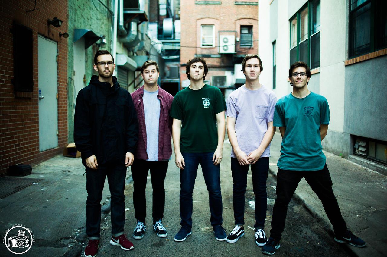 Real Friends & Knuckle Puck at Waiting Room Lounge