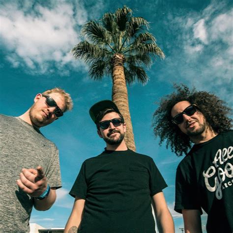 SunSquabi at Waiting Room Lounge