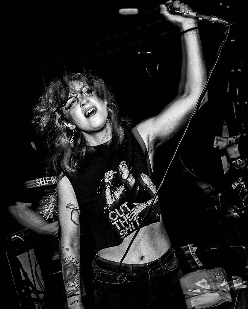Gel at Waiting Room Lounge